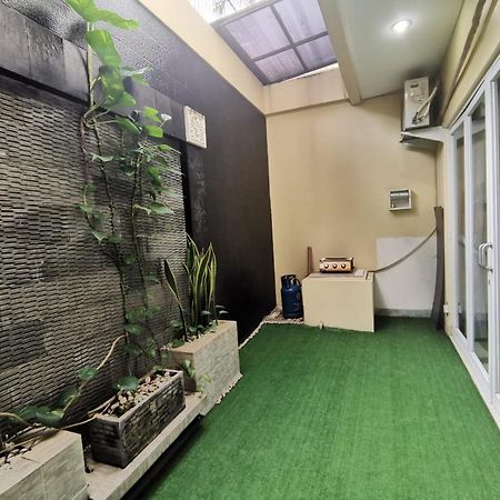 Platinum Setramurni Guest House Bandung 3Br Εξωτερικό φωτογραφία