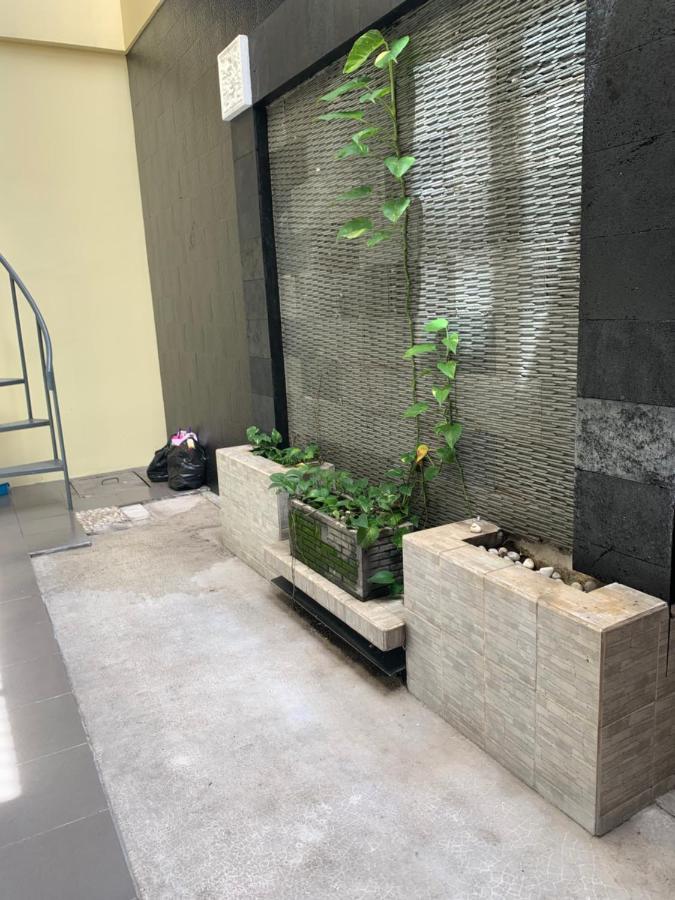 Platinum Setramurni Guest House Bandung 3Br Εξωτερικό φωτογραφία