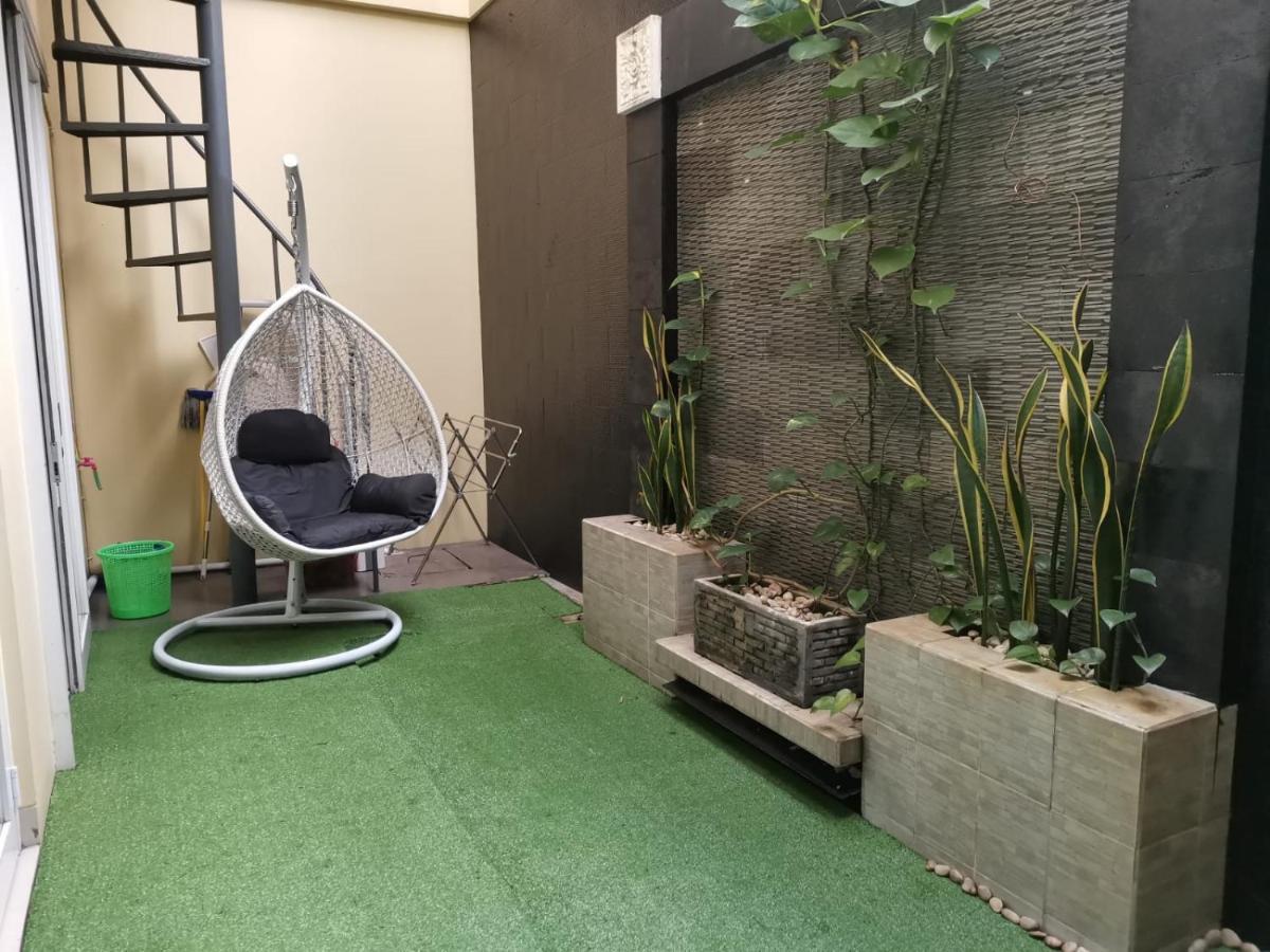 Platinum Setramurni Guest House Bandung 3Br Εξωτερικό φωτογραφία